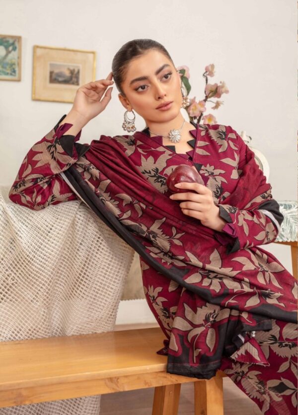 Sapphire 3Pc Bana Doriya Lawn Collection Design # 1 - Image 3