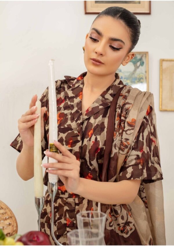 Sapphire 3Pc Bana Doriya Lawn Collection Design # 4 - Image 4