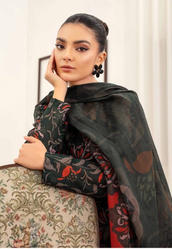 Sapphire 3Pc Bana Doriya Lawn Collection Design # 5 - Image 3